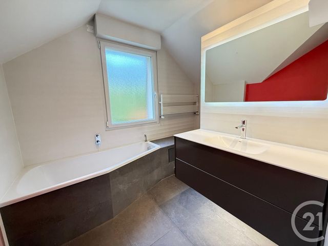 Maison à louer - 4 pièces - 92,60 m2 - Bouchemaine - 49 - PAYS-DE-LOIRE